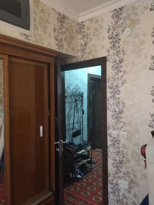 27 МКР да 1 комнаталы квартира сатылады изинде кредити бар