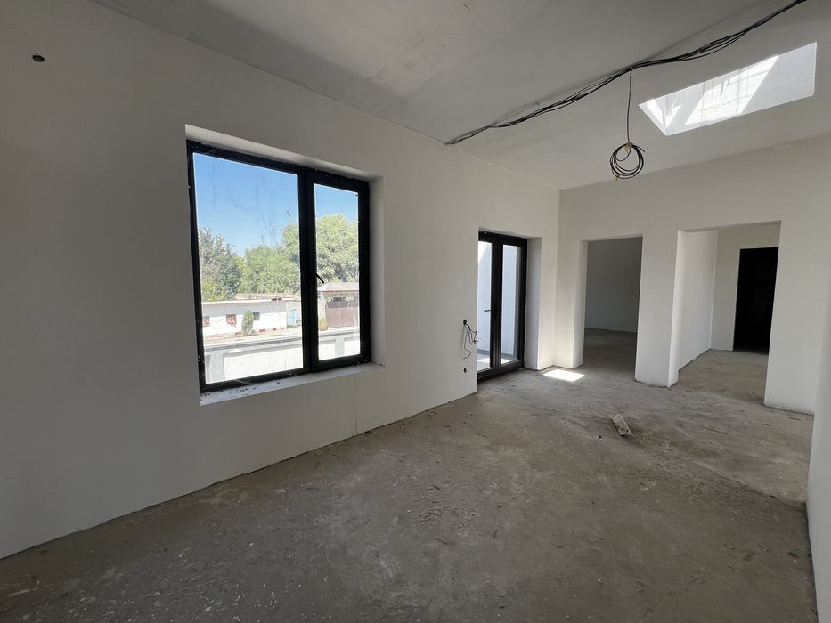 2.8сот 240м2 ТТЗ Дурмень 4 санузла 5 комнат