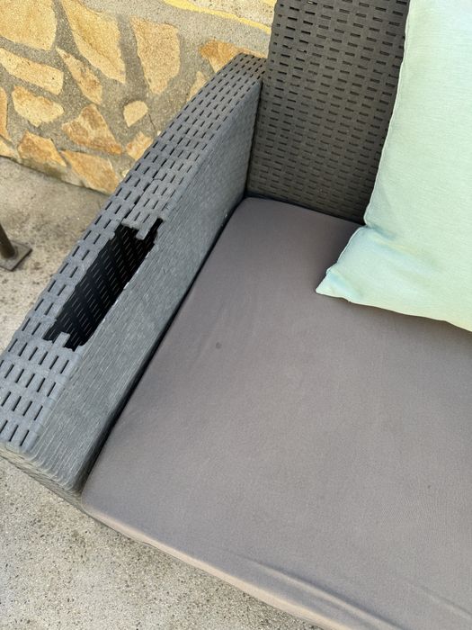 Градински мебели