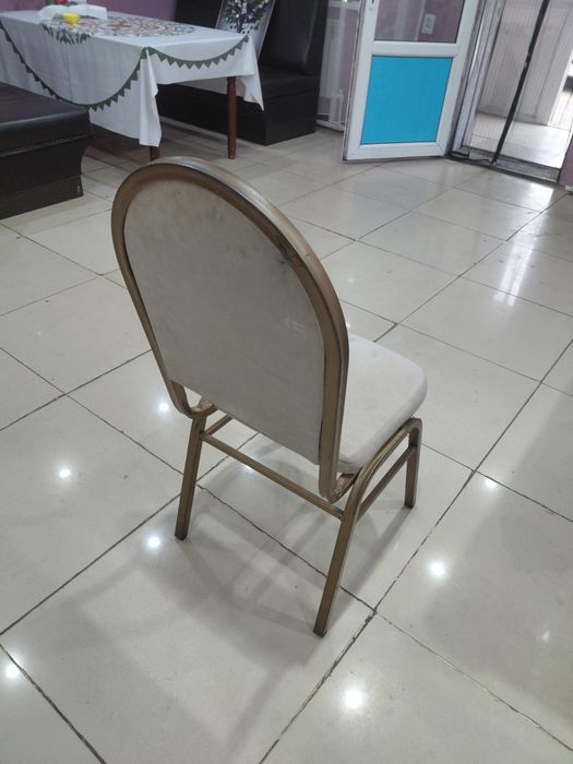 Продам стулья в количестве 16 ш