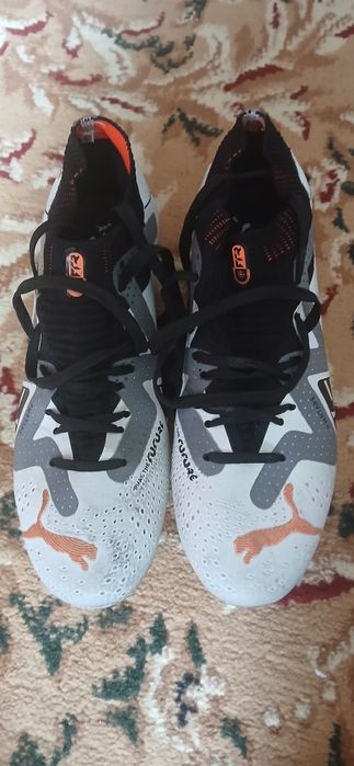 Futbõlchilar uchun butsi puma