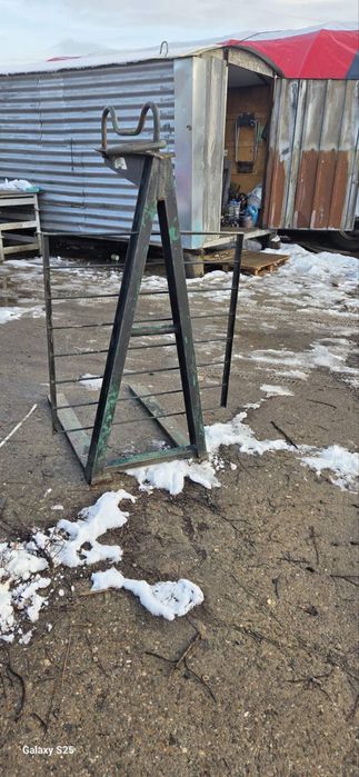 Продава се Вилици за кран