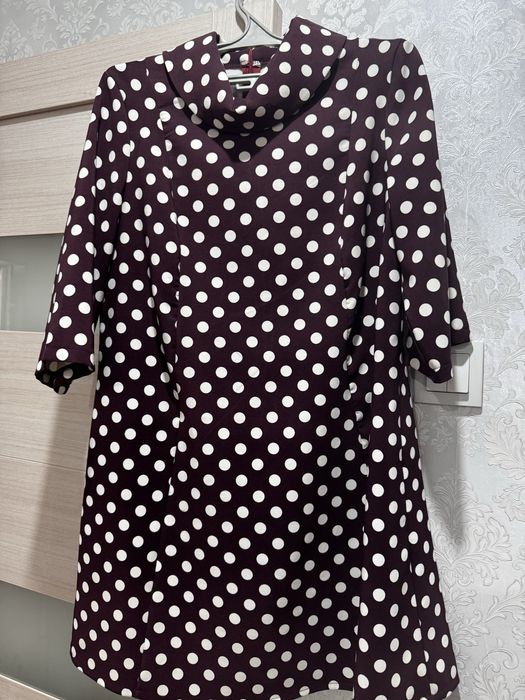 Женская одежда платья