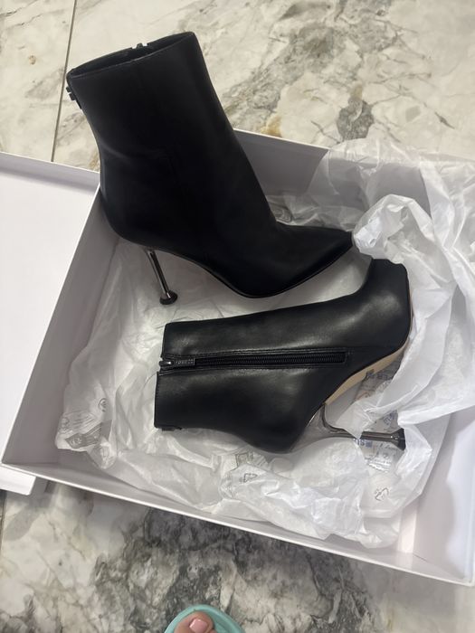 Guess дамски боти естествена кожа нови Намалени само днес