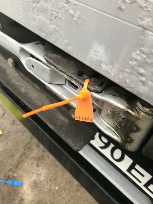 Олово чисто за леене на куршум,Оловни пръти, меко олово на пръчки.