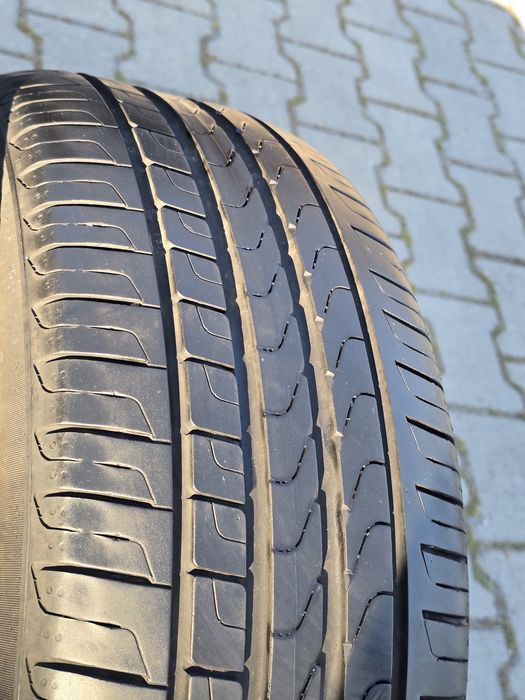 225 40 18 Pirelli