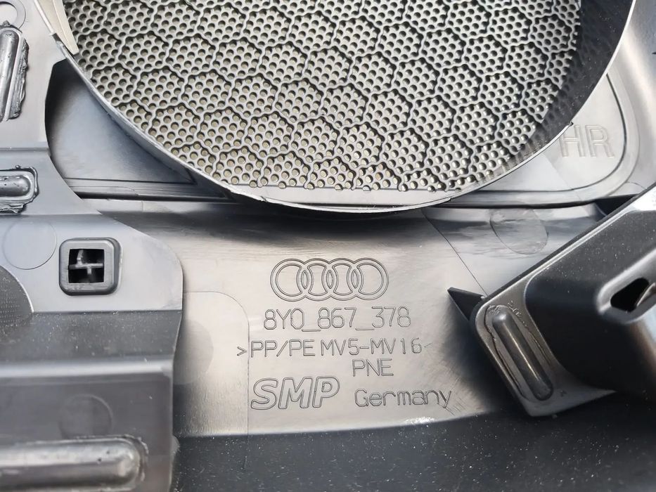 Fata tapiterie usa dreapta spate audi a3 8y 8y0867378