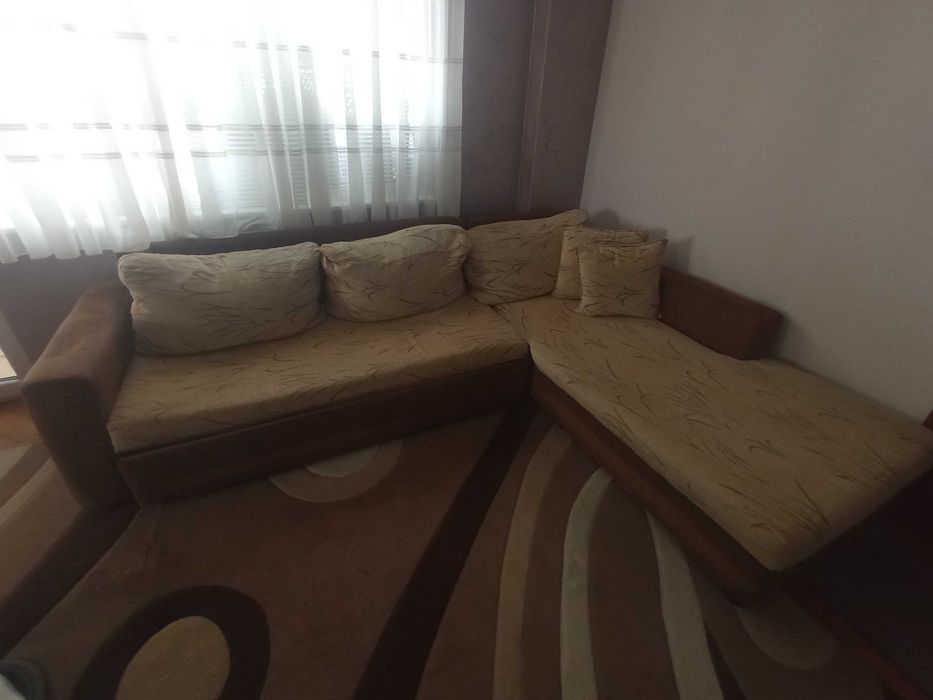 Холов ъглов диван