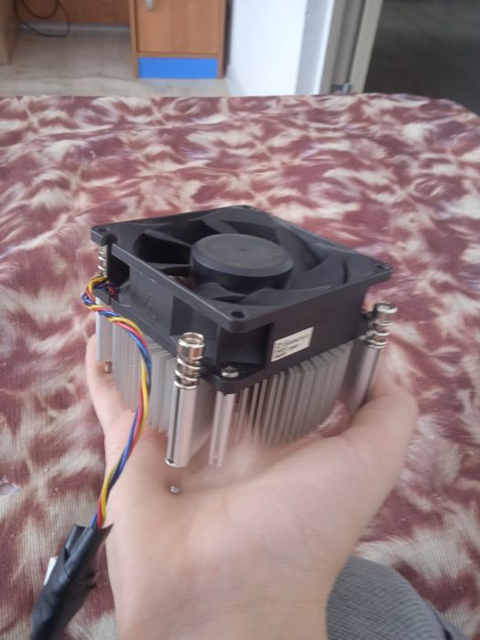 Кулер на компьютер