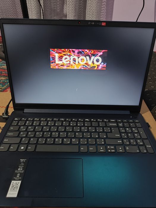 Sotiladi Lenova Noutbuk