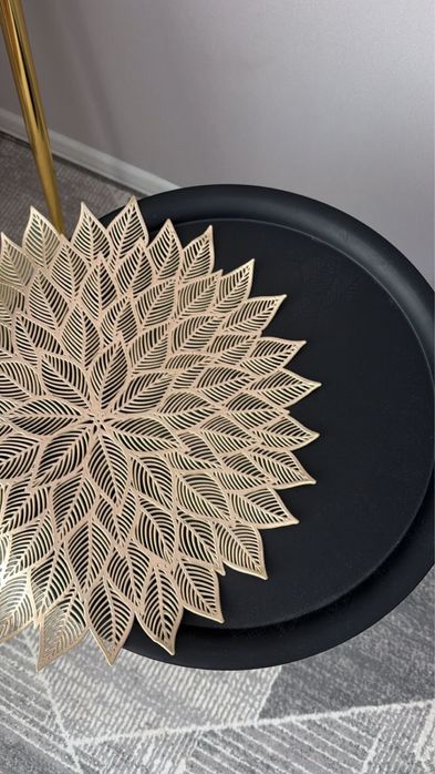 Журнальный столик