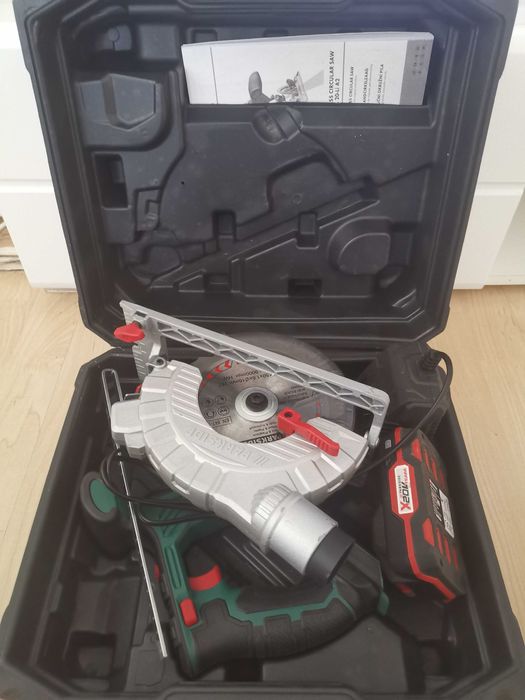 НОВ Акумулаторен Ръчен циркуляр Parkside 20v