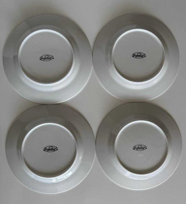 Порцеланови чинии