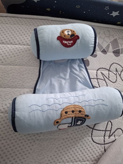 Бебешка възглавница за спане на страни