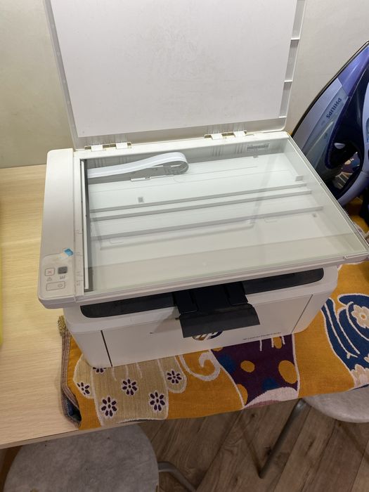 Продам принтер + сканер Hp laserJet Pro MFP
