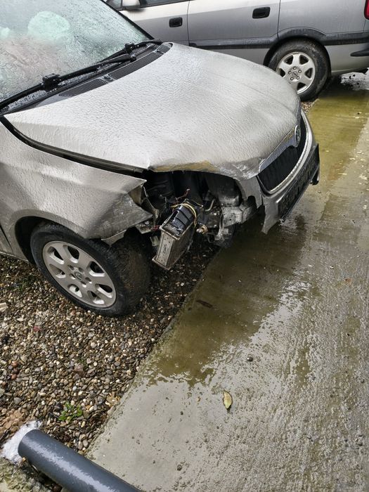 Skoda Roomster, avariata