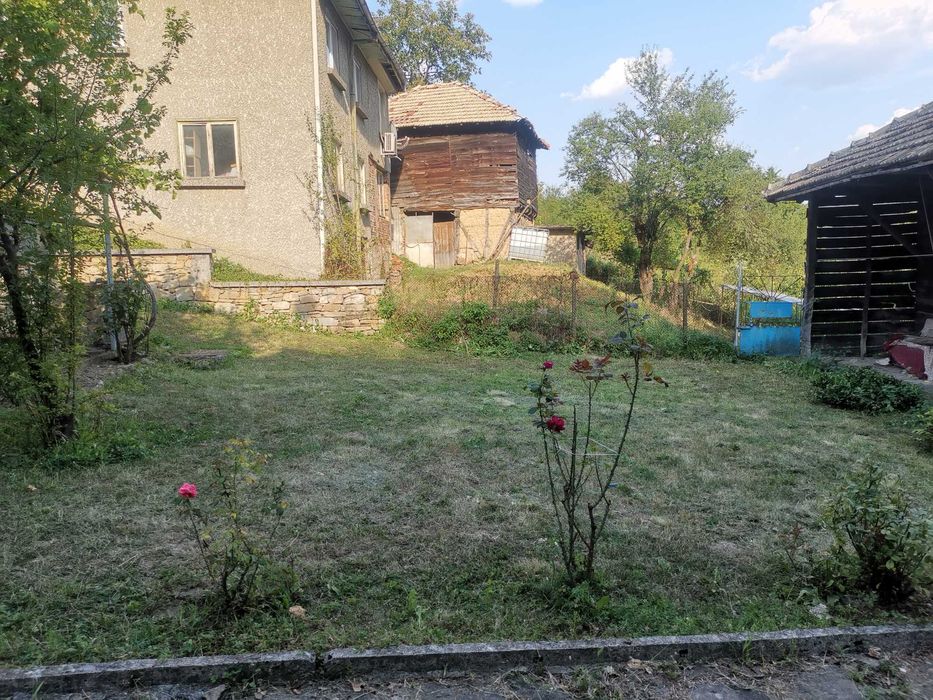 Продава се Къща в Габрово, Негенци - 80 кв.м за 713 €/кв.м - Снимка #2