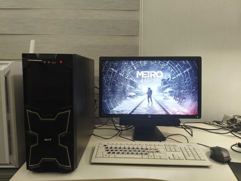 Продам Intel Сore i7 7700/8/SSd 128/Hdd500/Мон. 23"