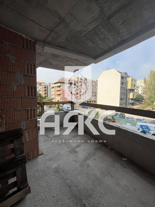 Продава се Четиристаен апартамент в София, Малинова долина - 143 кв.м за 1227 €/кв.м - Снимка #3