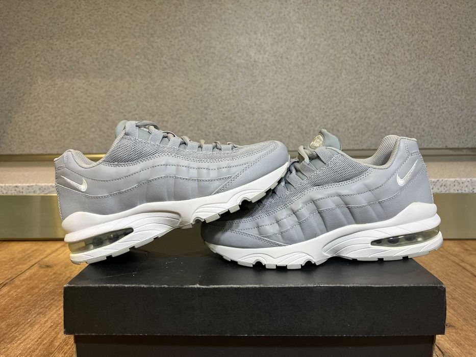 ОРИГИНАЛНИ *** Nike Air Max 95 Le / Wolf Grey White