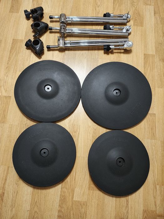 Roland , cinele si stative și rack roland ,dezmembrez