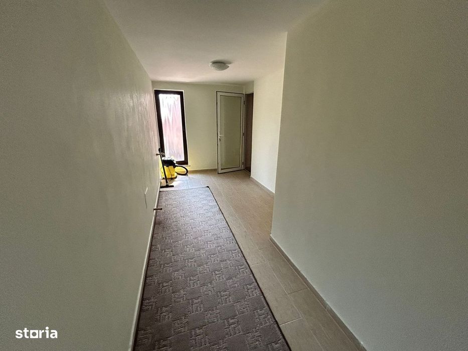 Casa tip duplex - zona Cetate