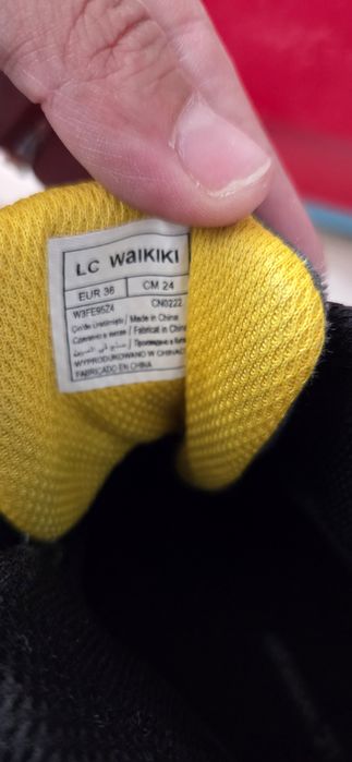 Обувки за момче 35 и 36 номер