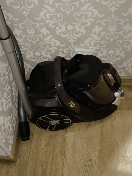 Продам Пылесос Tefal