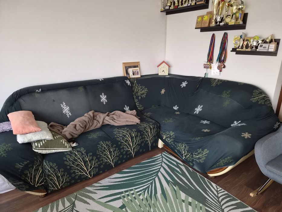 Se vinde coltar extensibil