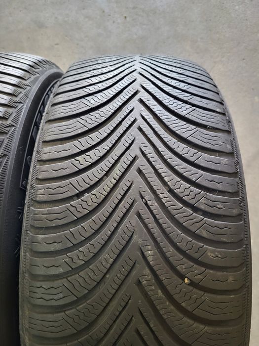 2 anvelope 225 55 R 17 Michelin iarna