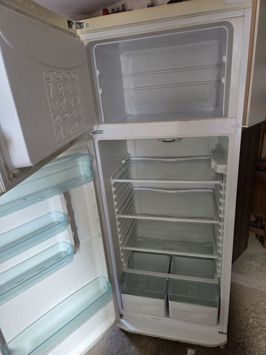 Frigider  Ariston Hotpoint