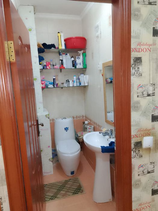 Продам четырёхкомнатную квартиру