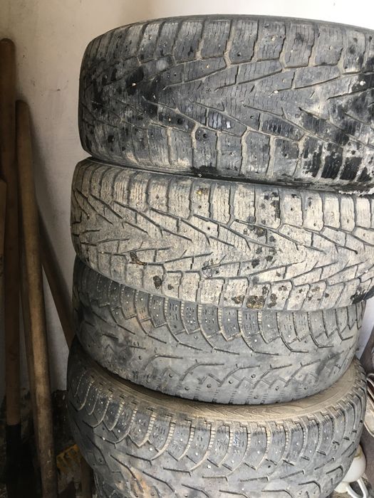 Продам шины р17 нордман