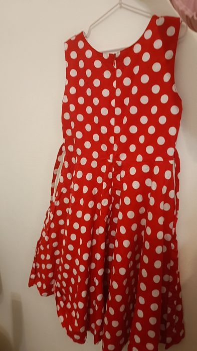 Продам летнее платье на девочку 7-9 лет