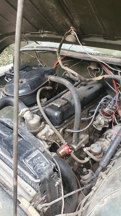 Uaz sotiladi 1992 yil hamma joyi zòr ishlaydi