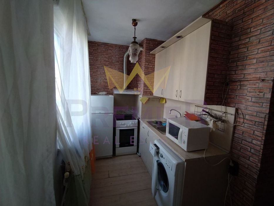 Дава се под наем Четиристаен апартамент в Варна, Кайсиева градина - 90 кв.м за 295.8 € - Снимка #3