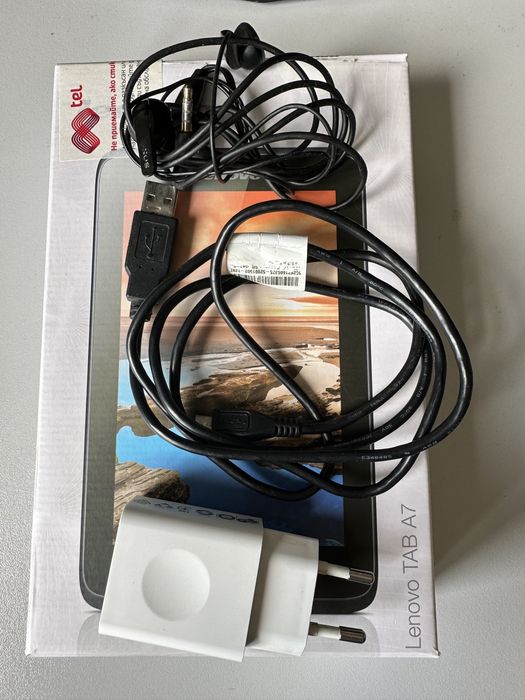 Таблет Lenovo a3500