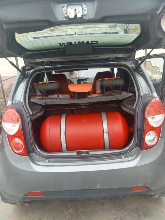 Спарк сотилади метанда