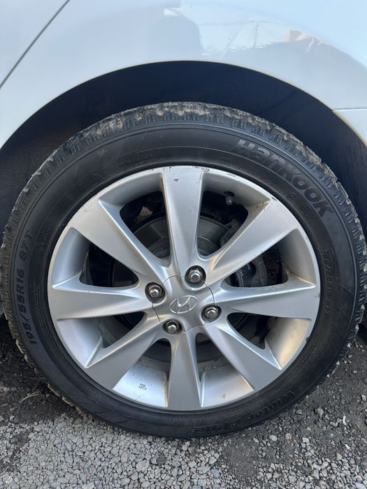 R16 Accent оригинальные комплект