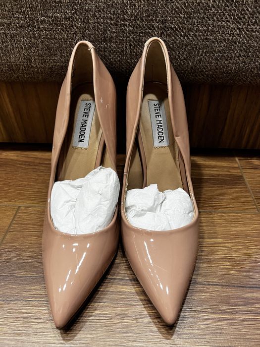 Обувки с ток Steve Madden