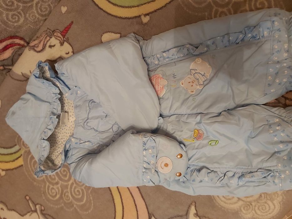 Продам комбинезоны.