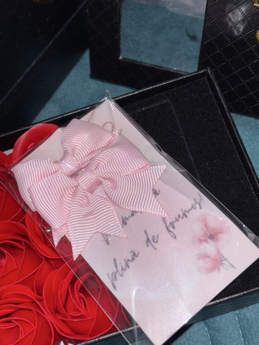 Vând diferite modele de mărțișoare