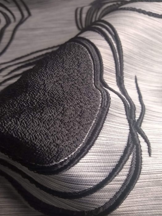Set 2 Draperii, negru-argintiu, textura brodata, excelente- 299 lei
