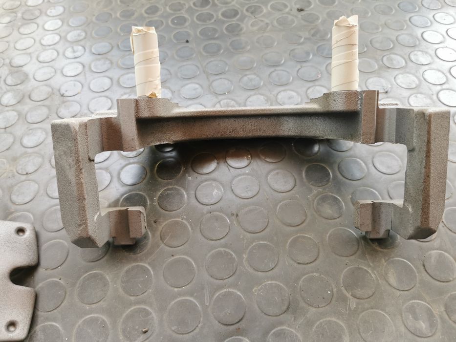 Предни спирачни апарати с дискове от BMW F10 F11 M50D 550D