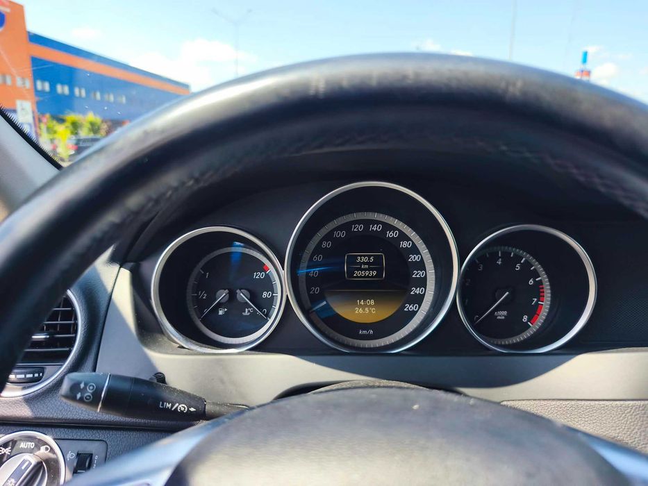 MERCEDES-BENZ C-Class 2011 — imagine 3