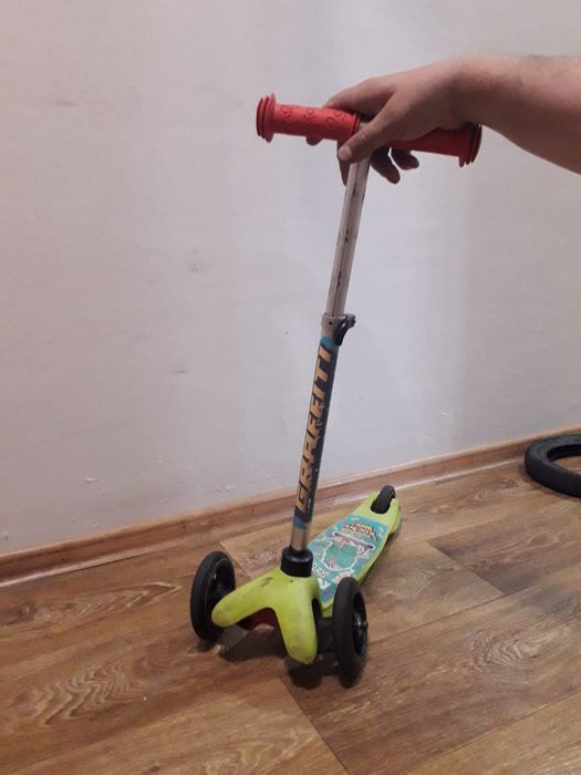 Самокат детский  "Graffiti"