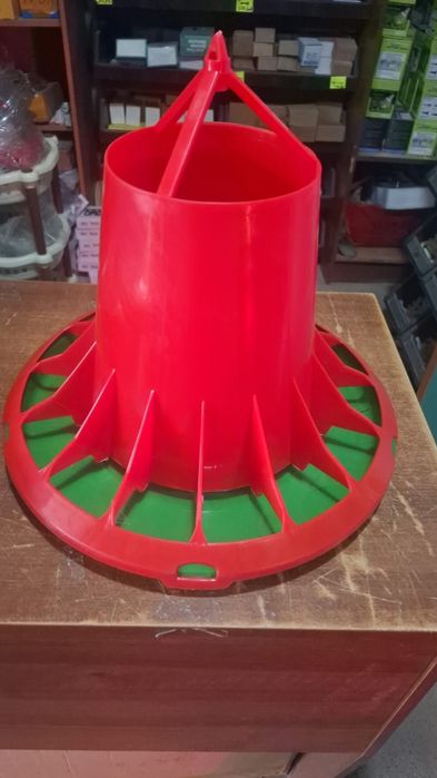 Кормушка с ножками 9 л бройлер несушка кур