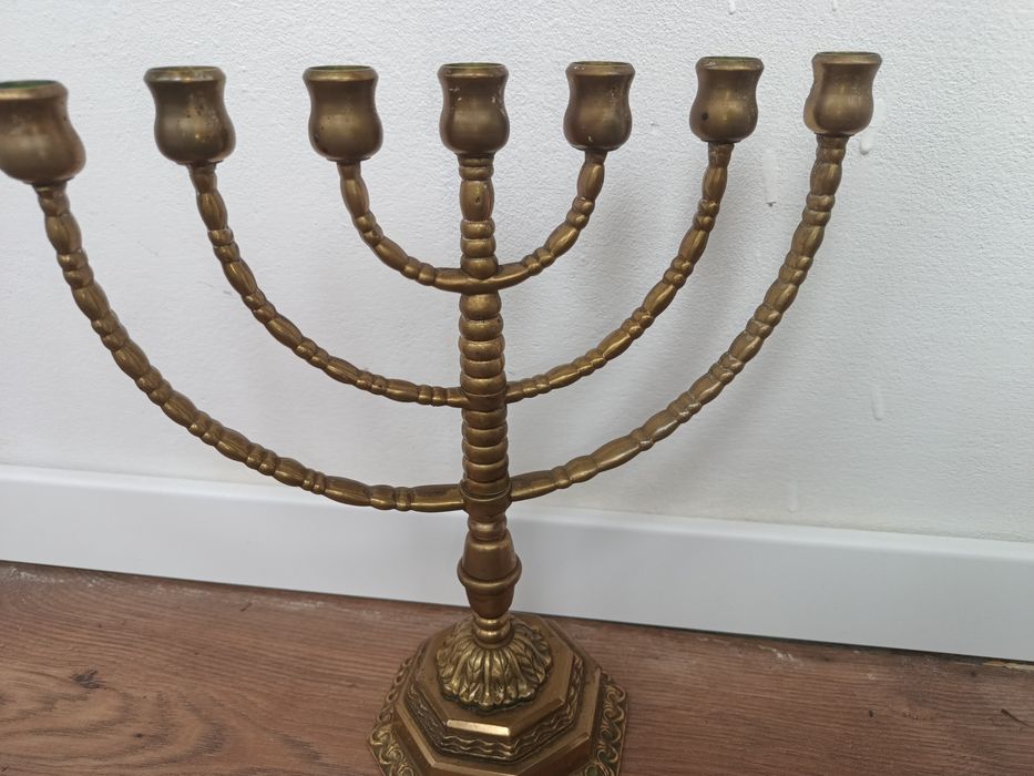 Menoră  bronz cu 7 brațe