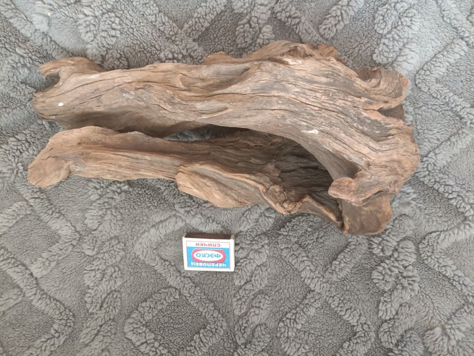 Продаю аквариум на 200л