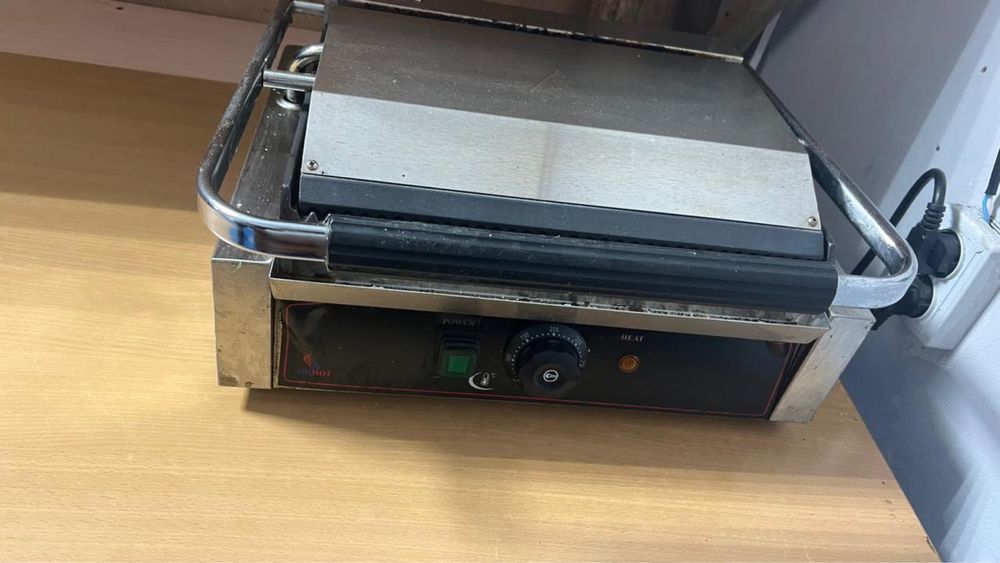 Продам прижимной тостер